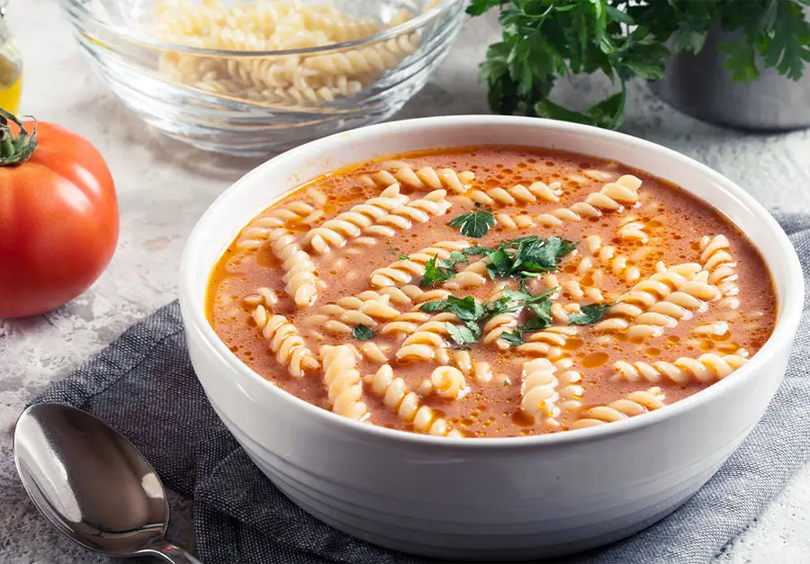 Zupa pomidorowa | Przepis pomidorówkę
