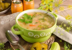 7 sposobów jak uratować przesoloną zupę?