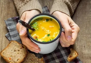 5 przepisów na gęste, rozgrzewające, zimowe zupy